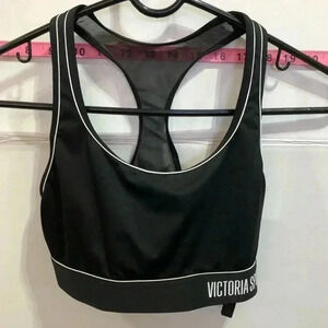 Victoria Sport Racerback mesh detail, scoop neck,logo graphic,pullover bra